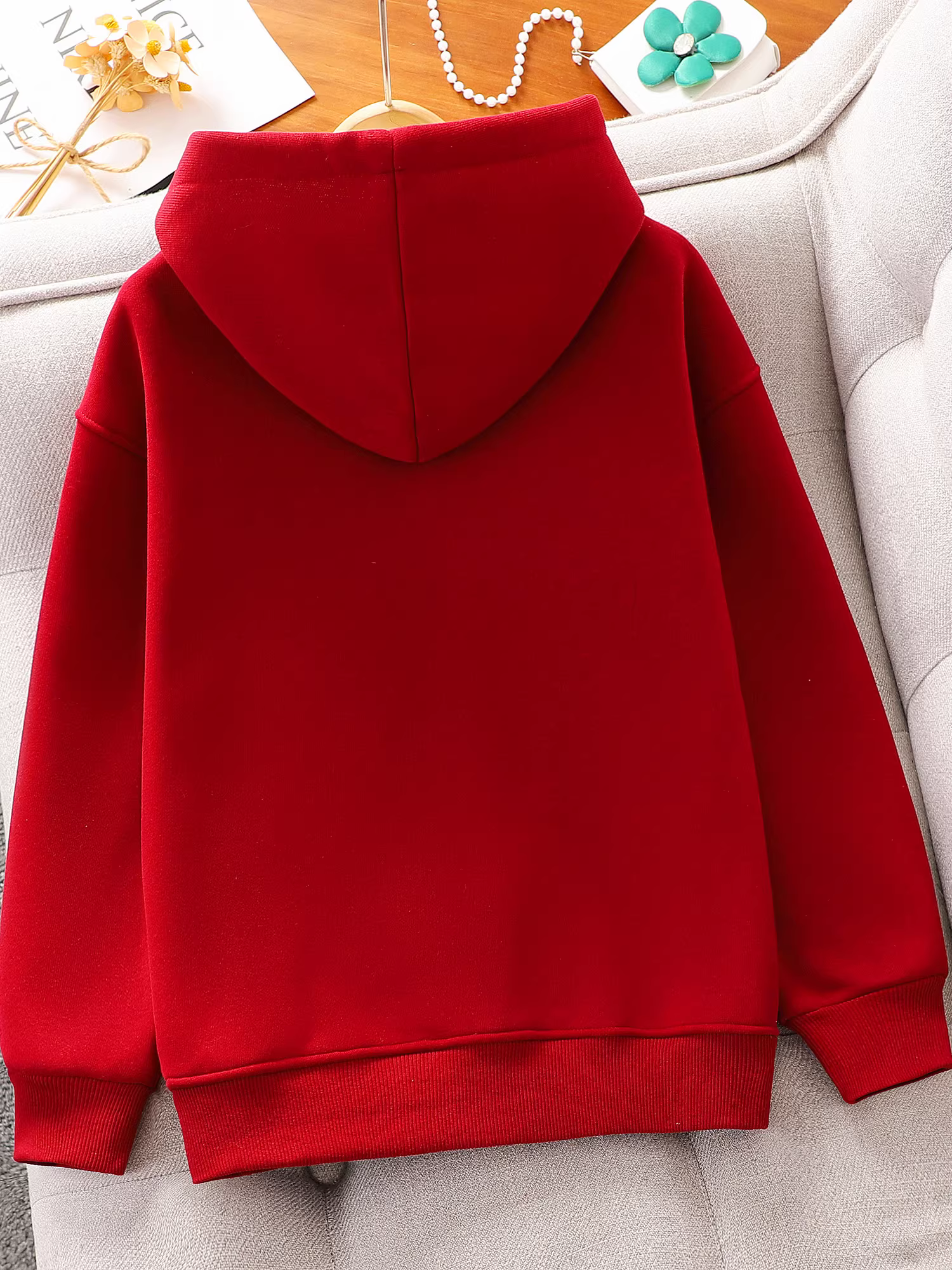 Áo nỉ bé gái 2025, quần áo mùa đông mới, áo khoác có mũ lót lông cừu màu đỏ cho bé gái, áo khoác dày giữ ấm mùa thu đông tích hợp lông cừu cho trẻ em