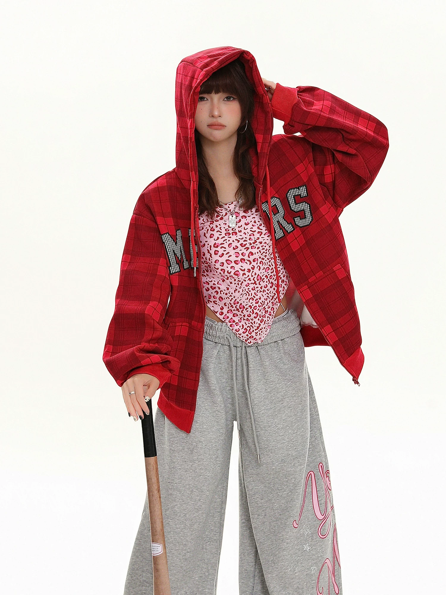 Bulu Biscuit American Retro Kẻ sọc có mũ trùm đầu dài tay Áo len cardigan dành cho nữ 2025 Mùa thu dáng rộng Áo khoác đa năng thông thường.