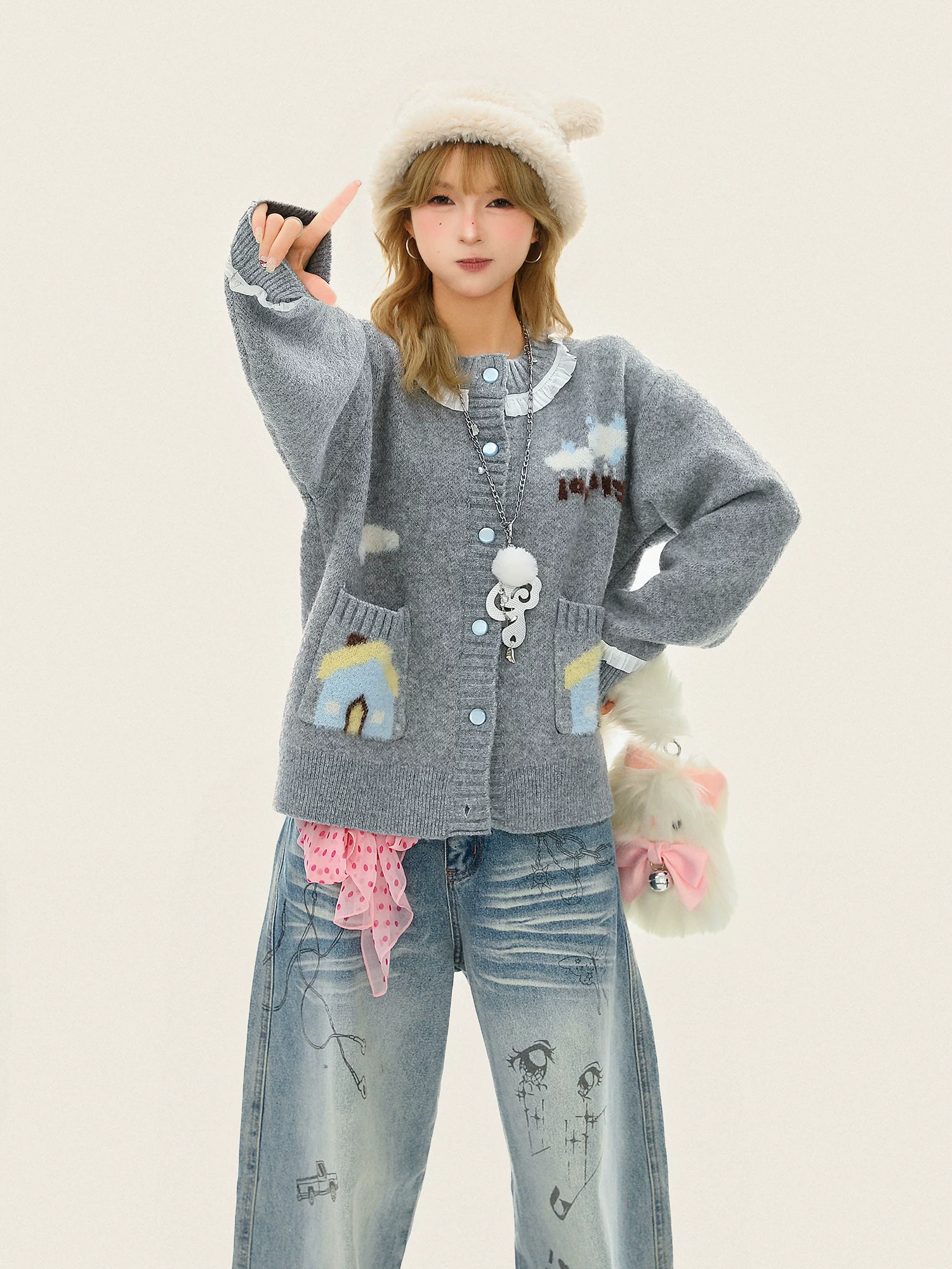 Áo len cardigan cổ tròn họa tiết hoạt hình vui nhộn lấy cảm hứng từ thiết kế Biscuit dành cho nữ, áo cardigan dệt kim dáng rộng thoải mái cho mùa thu đông.