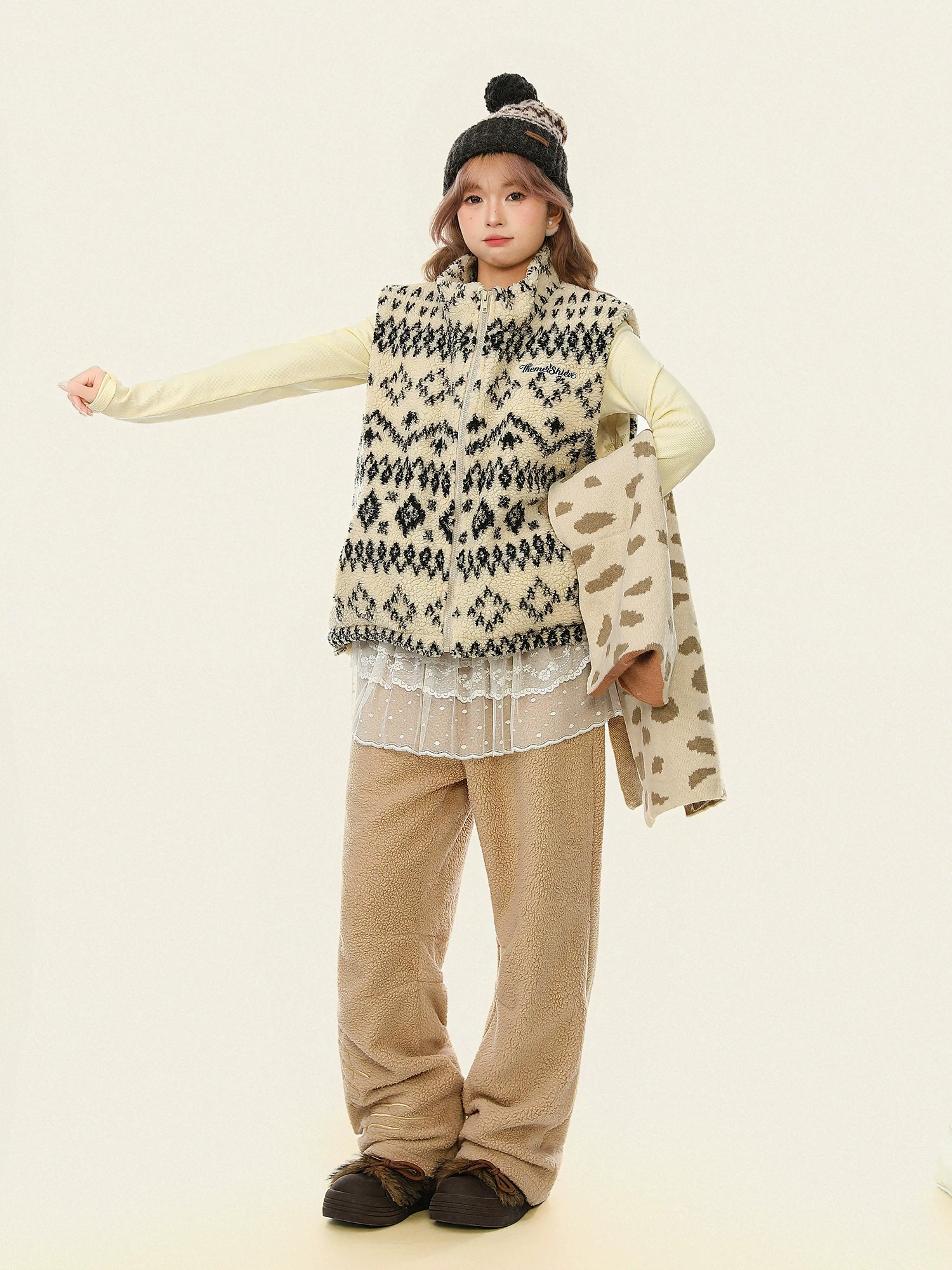Áo khoác vest cotton nhiều lớp bằng len cừu họa tiết Fair Isle dành cho nữ, áo khoác cotton không tay ấm áp mùa đông.