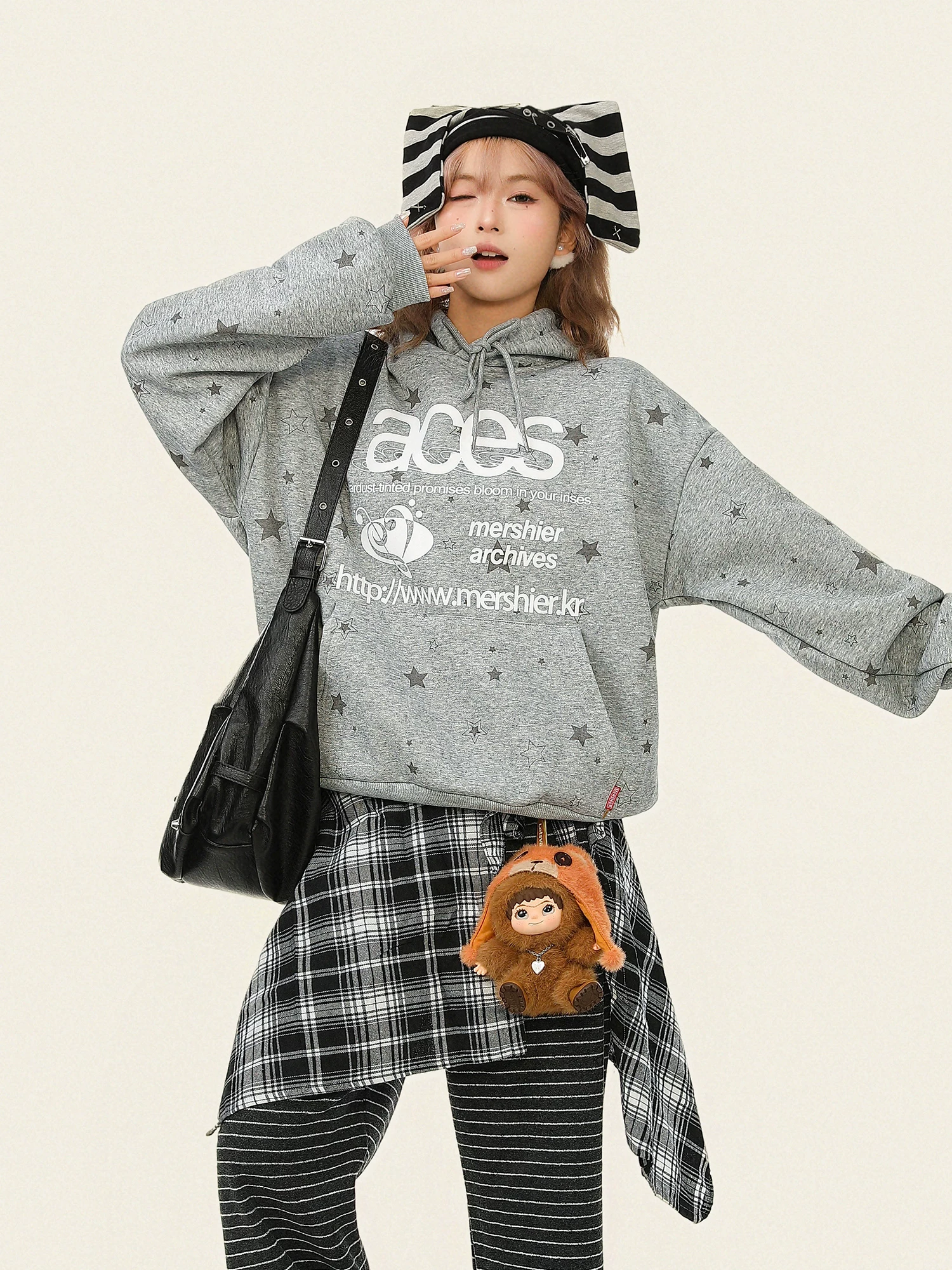 Áo hoodie có mũ trùm đầu in hình ngôi sao phong cách Hàn Quốc dành cho nữ, áo hoodie dáng rộng, thoải mái, đa năng cho mùa thu đông.