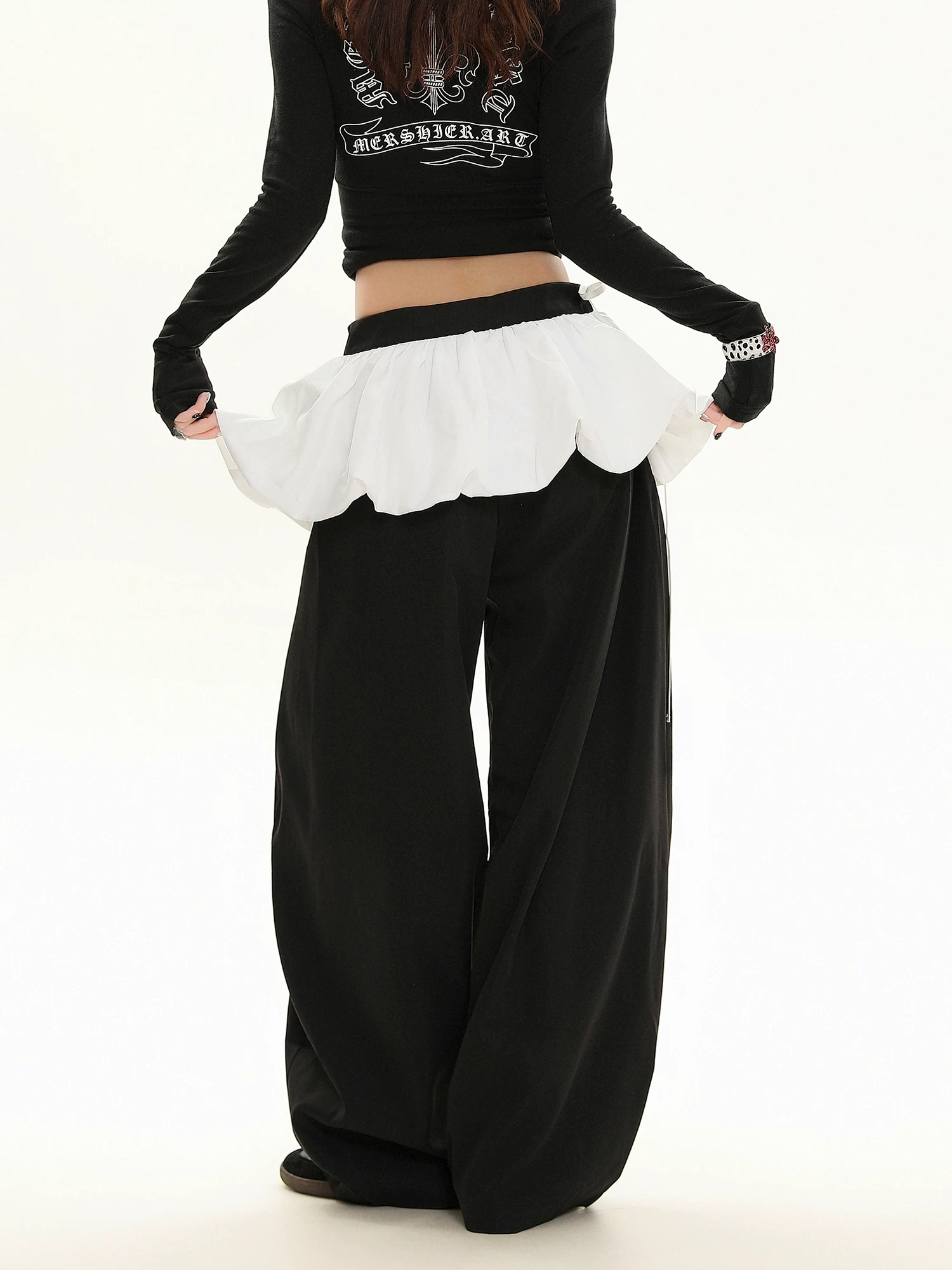 Váy xếp ly kiểu ballet, quần ống rộng thoải mái cho nữ, quần jogger ống đứng cạp cao tôn dáng ngọt ngào và cá tính.