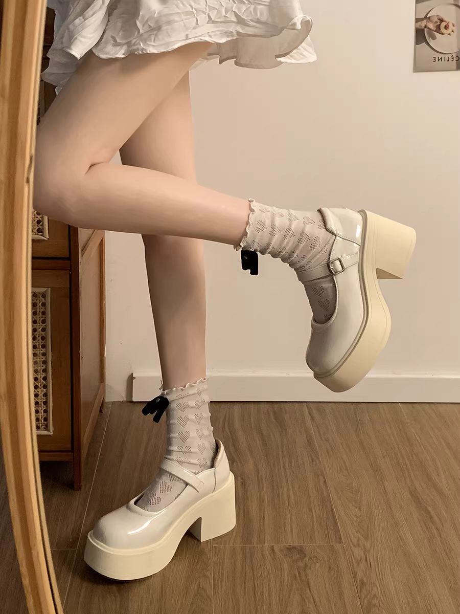 Giày da đế xuồng chunky kiểu Pháp cổ điển màu đen dành cho nữ, mẫu mới thu đông 2024, kiểu Mary Jane, phối chân váy, miệng giày nông, giày đơn.