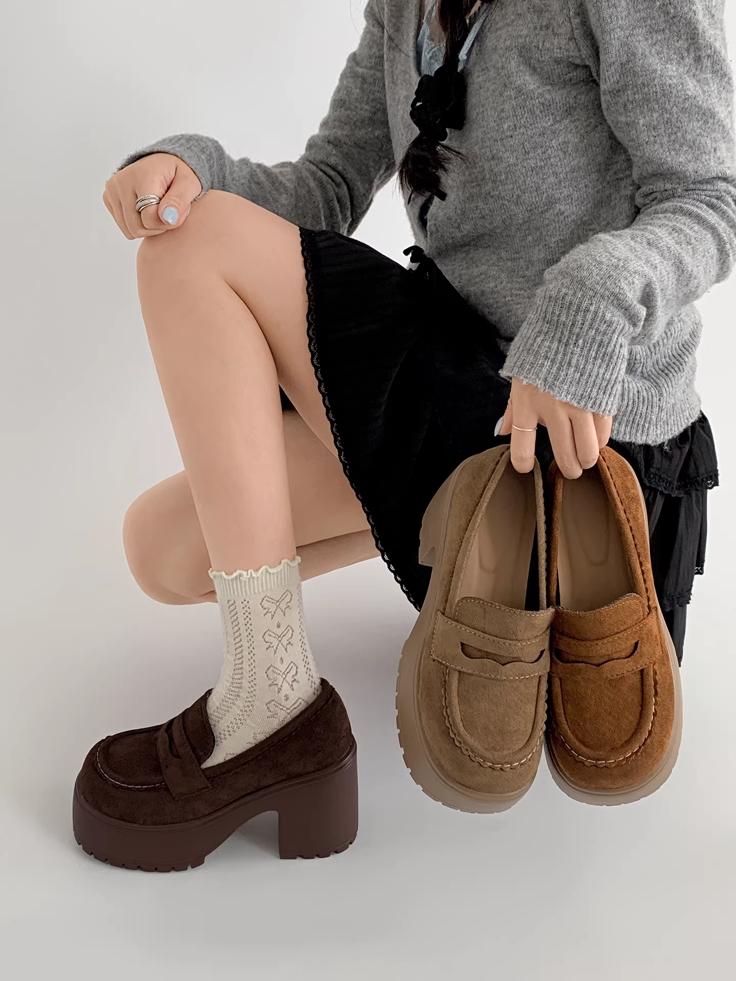 Giày lười cao gót đế xuồng nhỏ gọn, kiểu retro, tăng chiều cao dành cho nữ, mẫu mới thu đông 2025, đa năng, đế mềm.