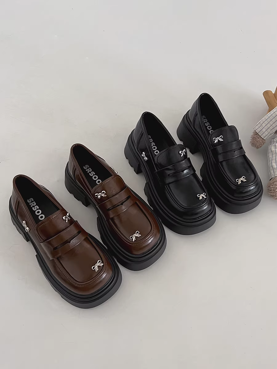 Giày da nữ đế dày kiểu Anh đen, gót thô, mùa thu mới 2025, kiểu retro Pháp, kiểu lười