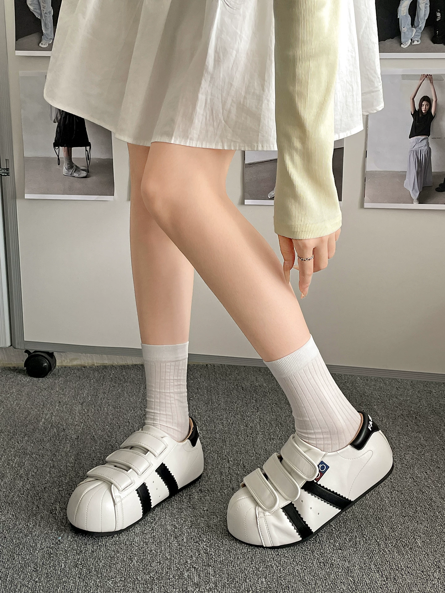 Giày thể thao Agande đế bằng tăng chiều cao kiểu retro đen dành cho nữ, mẫu mới mùa thu 2025, giày thể thao đế mềm phong cách thường ngày.