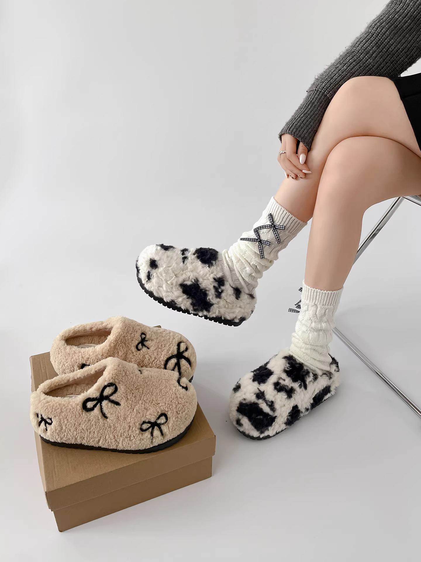 Đôi dép lông nhung dày đế chống trơn dành cho nữ, mùa đông 2025, kiểu dáng đa năng, tăng chiều cao, giữ ấm bằng cotton