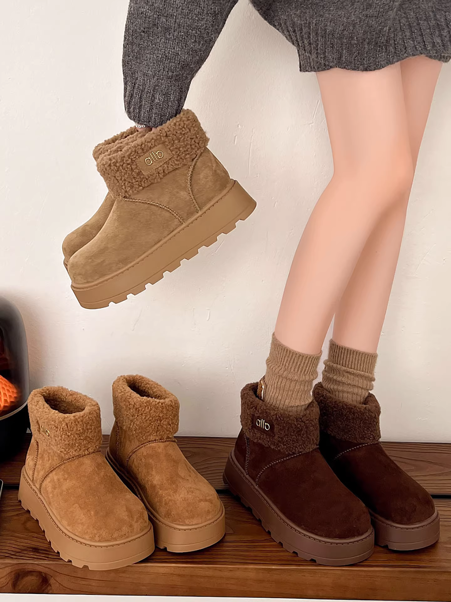 Giày bốt tuyết nữ đế dày lót lông cừu giữ ấm mùa đông 2025 kiểu Birkenstock tăng chiều cao