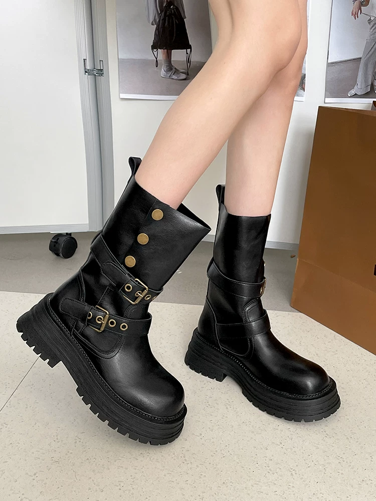 Giày bốt Martin đế dày kiểu cổ điển màu nâu nam phía Nam dành cho nữ 2025 Giày bốt ngắn tăng chiều cao phong cách Anh quốc mới mùa thu đông