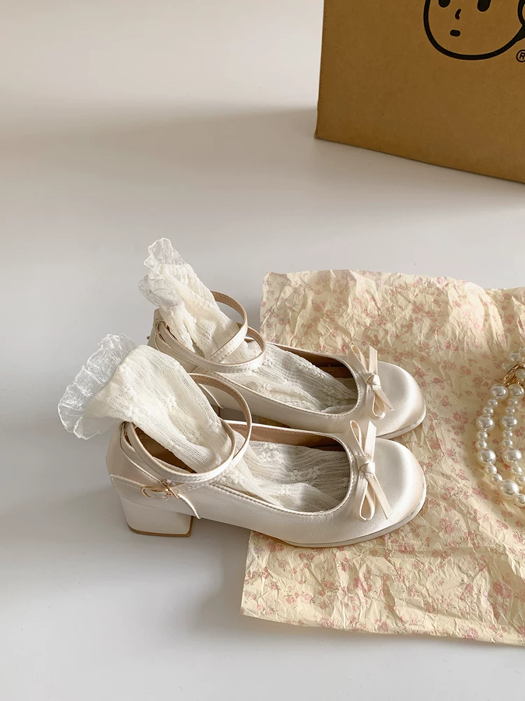 Giày sandal cao gót mũi nhọn kiểu Pháp Nan Zai Nan dành cho nữ, mẫu mới thu đông 2025, đi ngoài trời, kiểu dáng tiên nữ, tăng chiều cao, giày cá tính.