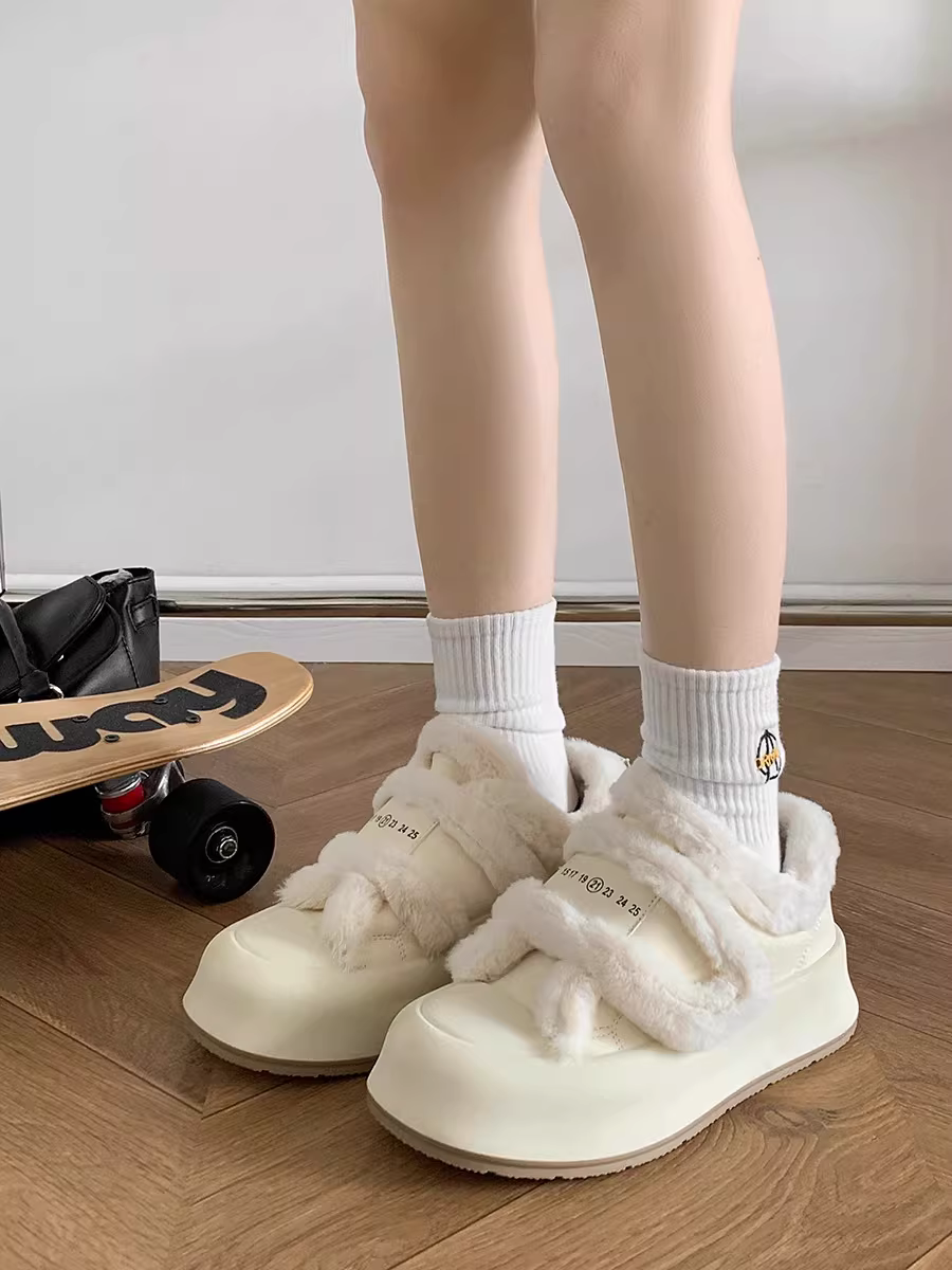 Giày thể thao đế dày mũi tròn đa năng màu trắng dành cho nữ 2025 mới thu đông Giày cotton dày lót lông cừu có khóa dán bán chạy