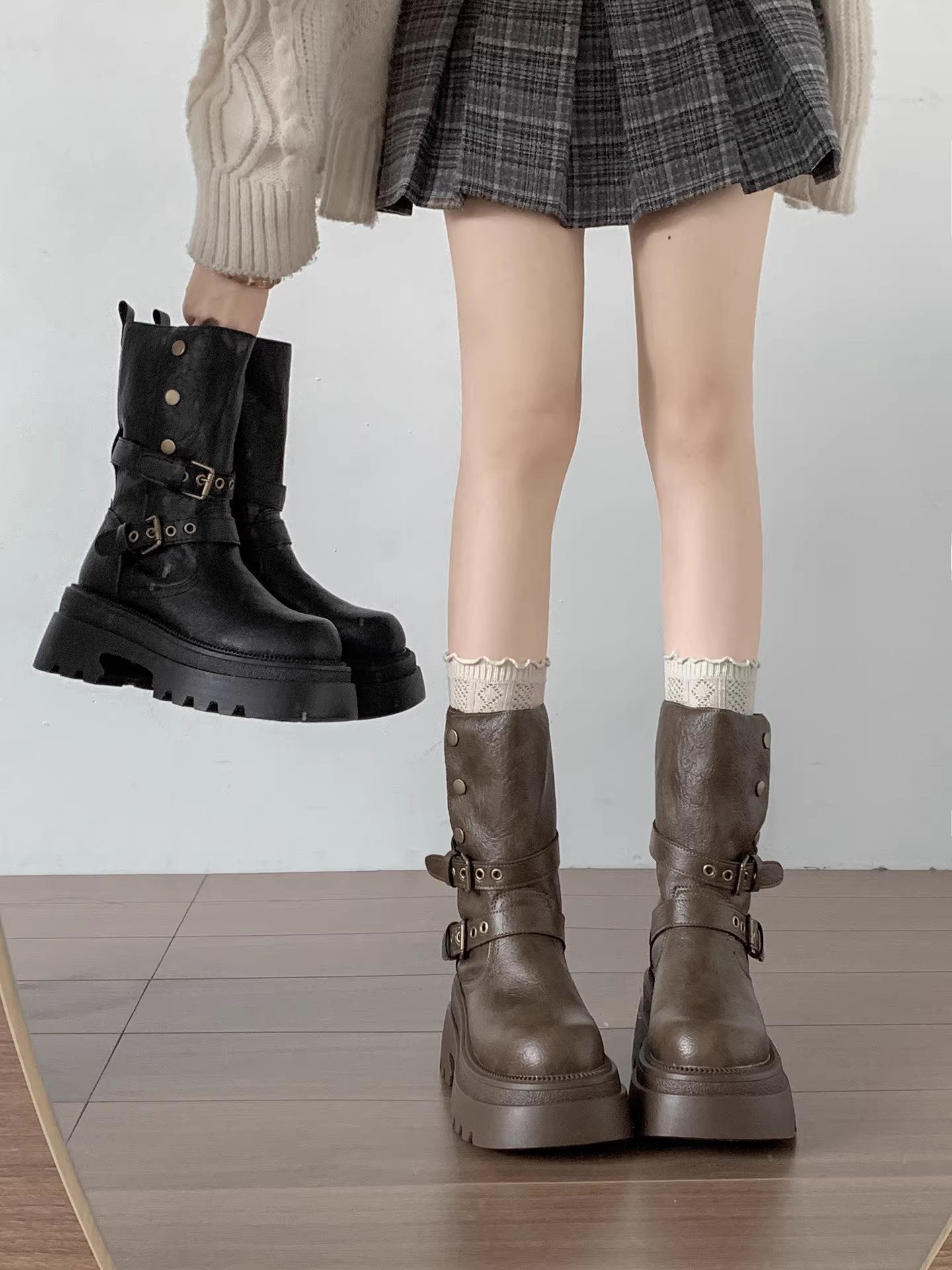 Giày bốt Martin đế xuồng chunky kiểu Anh đen dành cho nữ, kiểu dáng thu đông mới 2025, tăng chiều cao và tôn dáng, bốt ngắn dành cho phụ nữ nhỏ nhắn.