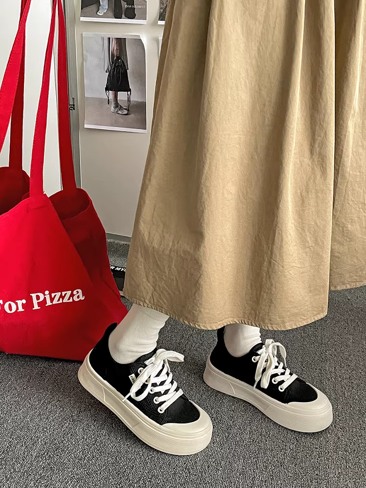 Giày vải đế dày cổ thấp phong cách retro đen Nanzai Nanfang dành cho nữ, mẫu mới thu đông 2025, giày đế mềm đi thường ngày