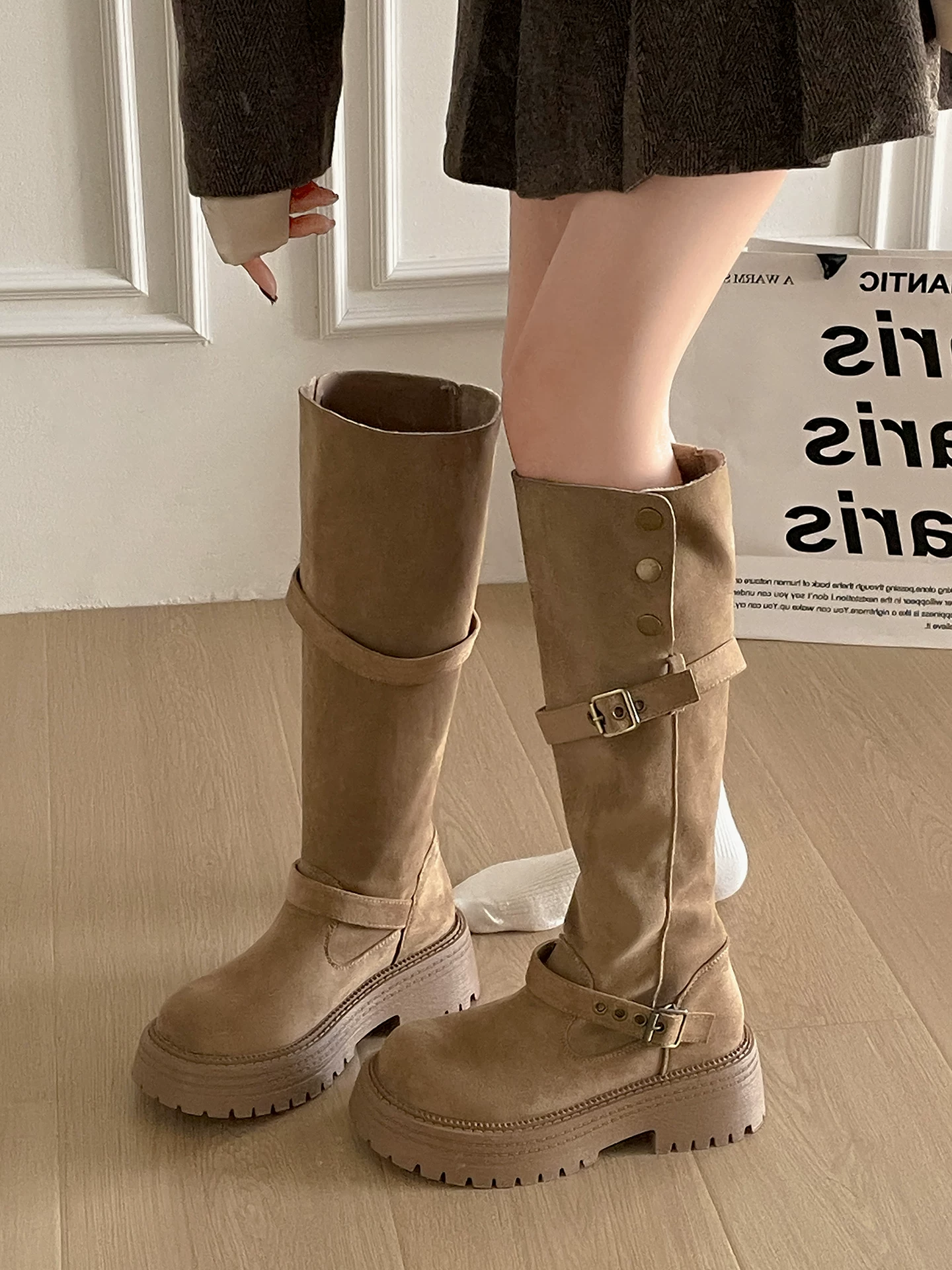 Giày bốt nữ cao cổ kiểu Anh, đế dày, lót lông cừu, màu kaki, mùa thu đông 2025, giữ ấm, đi ngoài trời, đi tuyết, đi cưỡi ngựa