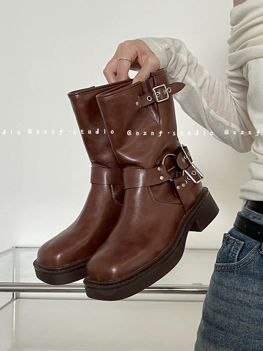 Giày bốt Martin đế dày màu nâu nam phương dành cho nữ 2025 Mẫu mới Thu Đông Phong cách Anh Quốc Giày cao bồi Melard kiểu Tây