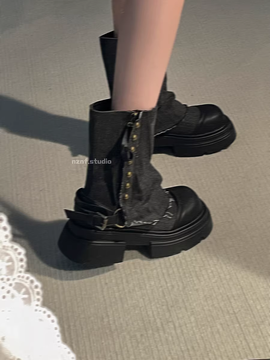Giày bốt Martin đế dày kiểu Anh đen dành cho nữ, mùa thu đông 2025, kiểu dáng mới phổ biến, phong cách cao bồi phương Tây.