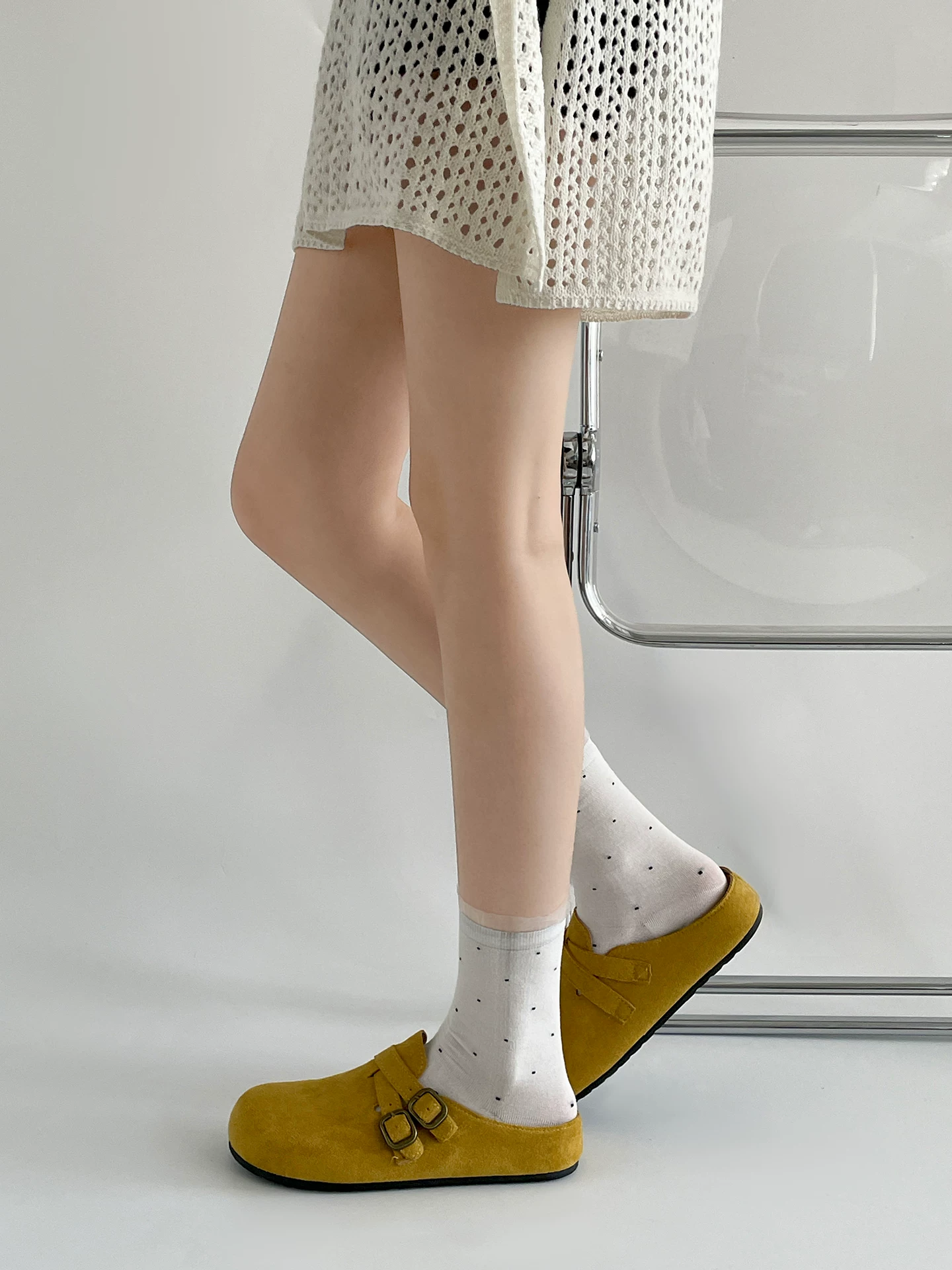 Dép nữ đế dày cổ điển màu vàng, kiểu mới mùa thu 2025, thích hợp phối với váy, kiểu giày Birkenstock nửa đế.