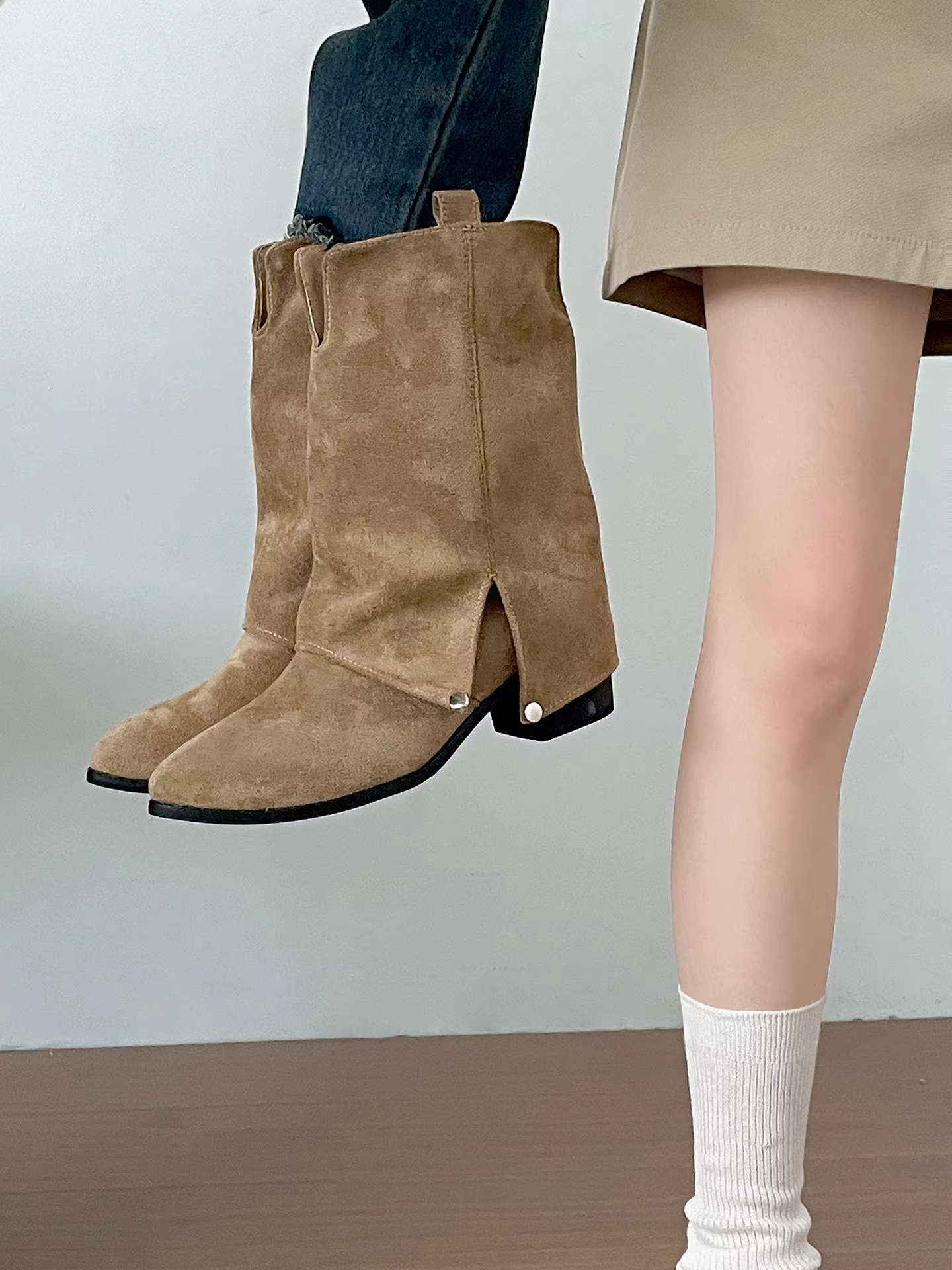 Giày bốt cổ ngắn đế thô mũi nhọn kiểu retro màu kaki Meilade dành cho nữ, mẫu mới thu đông 2025, tăng chiều cao, chất liệu denim, dành cho người nhỏ nhắn