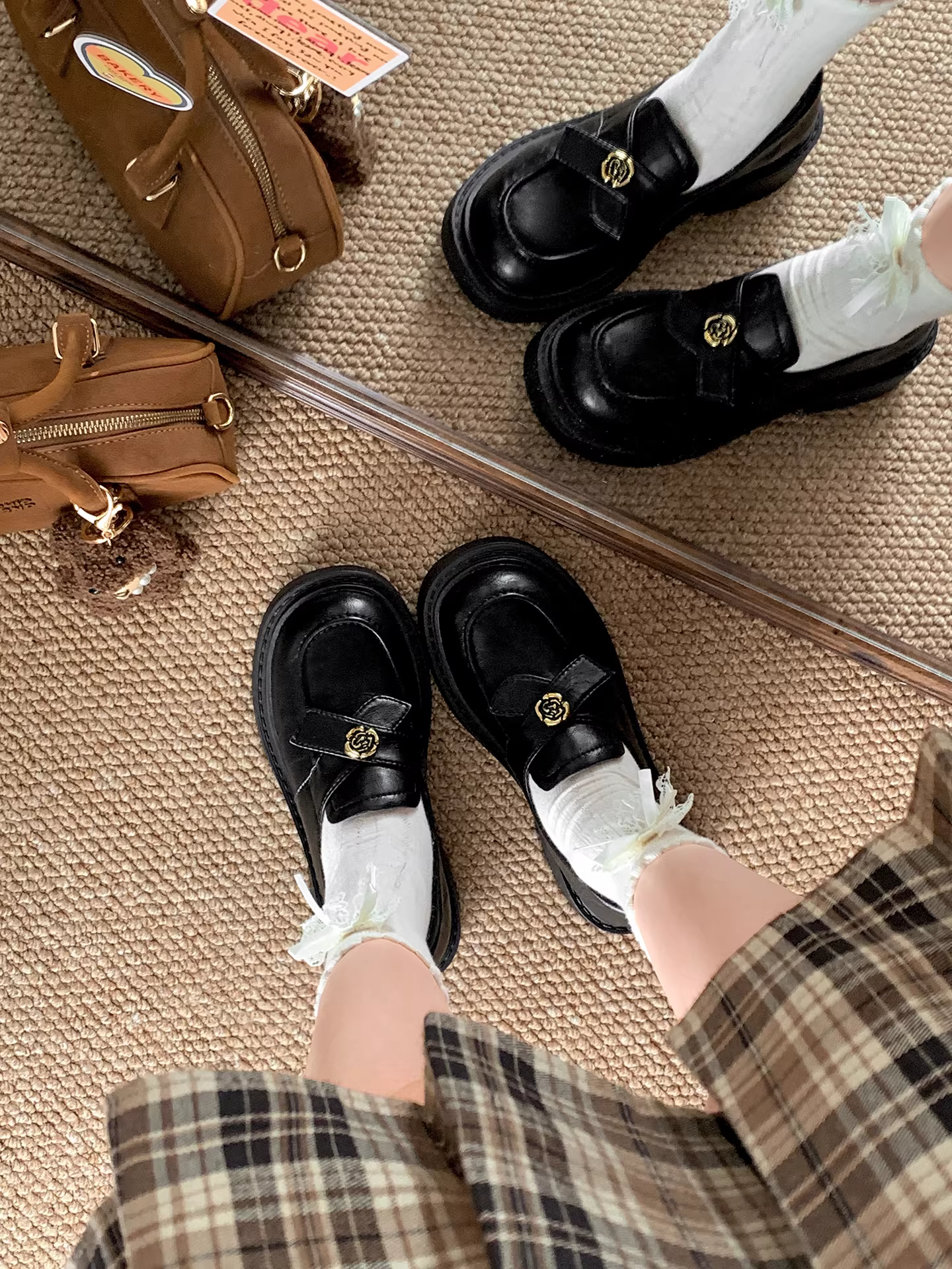 Giày lười nữ da mềm đế dày phong cách Anh cổ điển đa năng, tăng chiều cao, mùa thu mới 2025