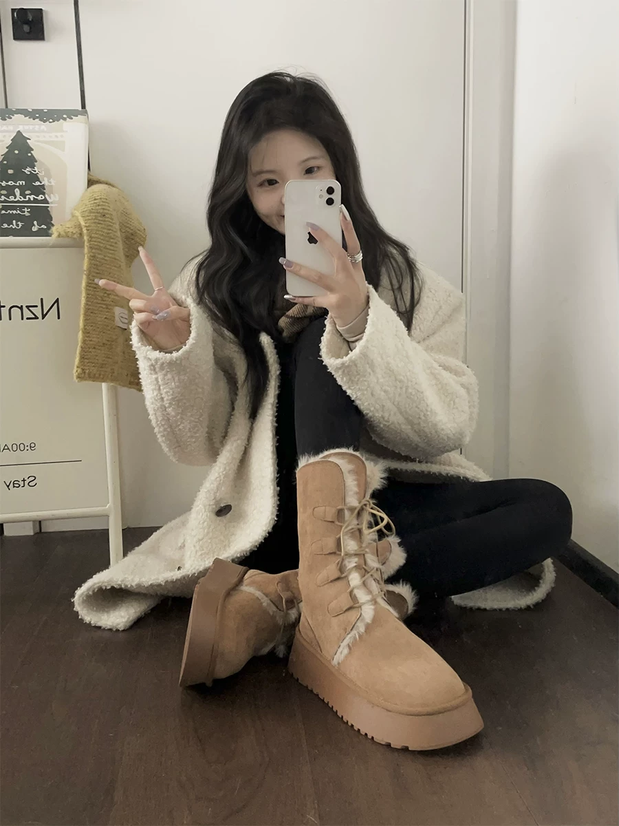 Nan Zai Nan Fang Giày bốt đi tuyết đế dày ấm áp dành cho nữ, phong cách mới mùa đông 2025, lót lông cừu, dày dặn, giày cotton chống trơn trượt.