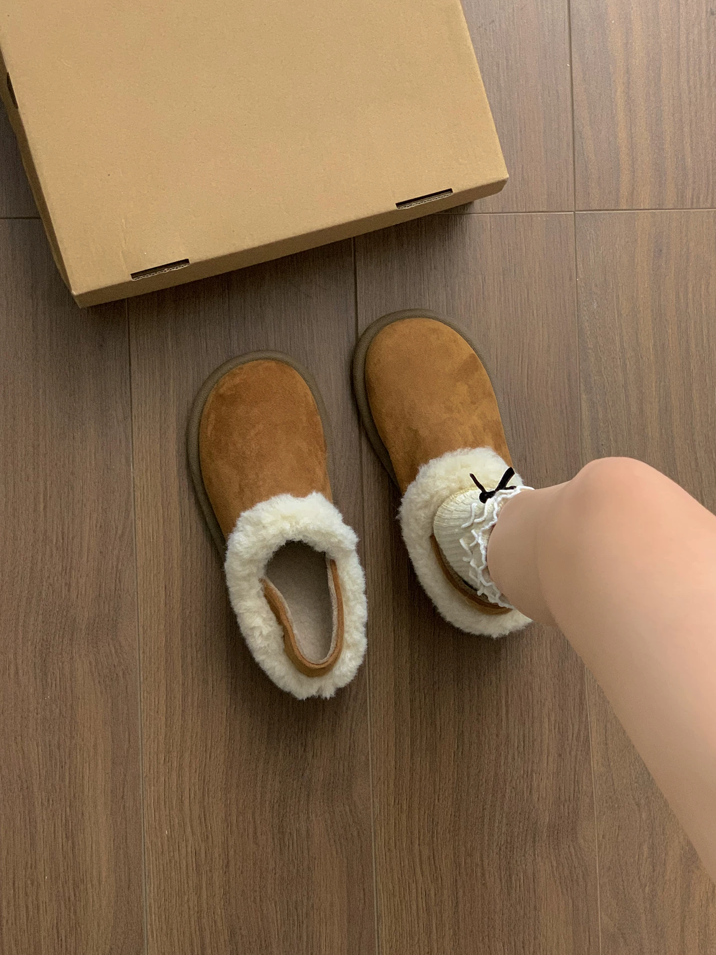 Giày lông mềm đế bằng chống trơn Nanzai Southern Brown Retro nữ 2025 mới mùa thu đông đa năng lót lông cừu kiểu Birkenstock