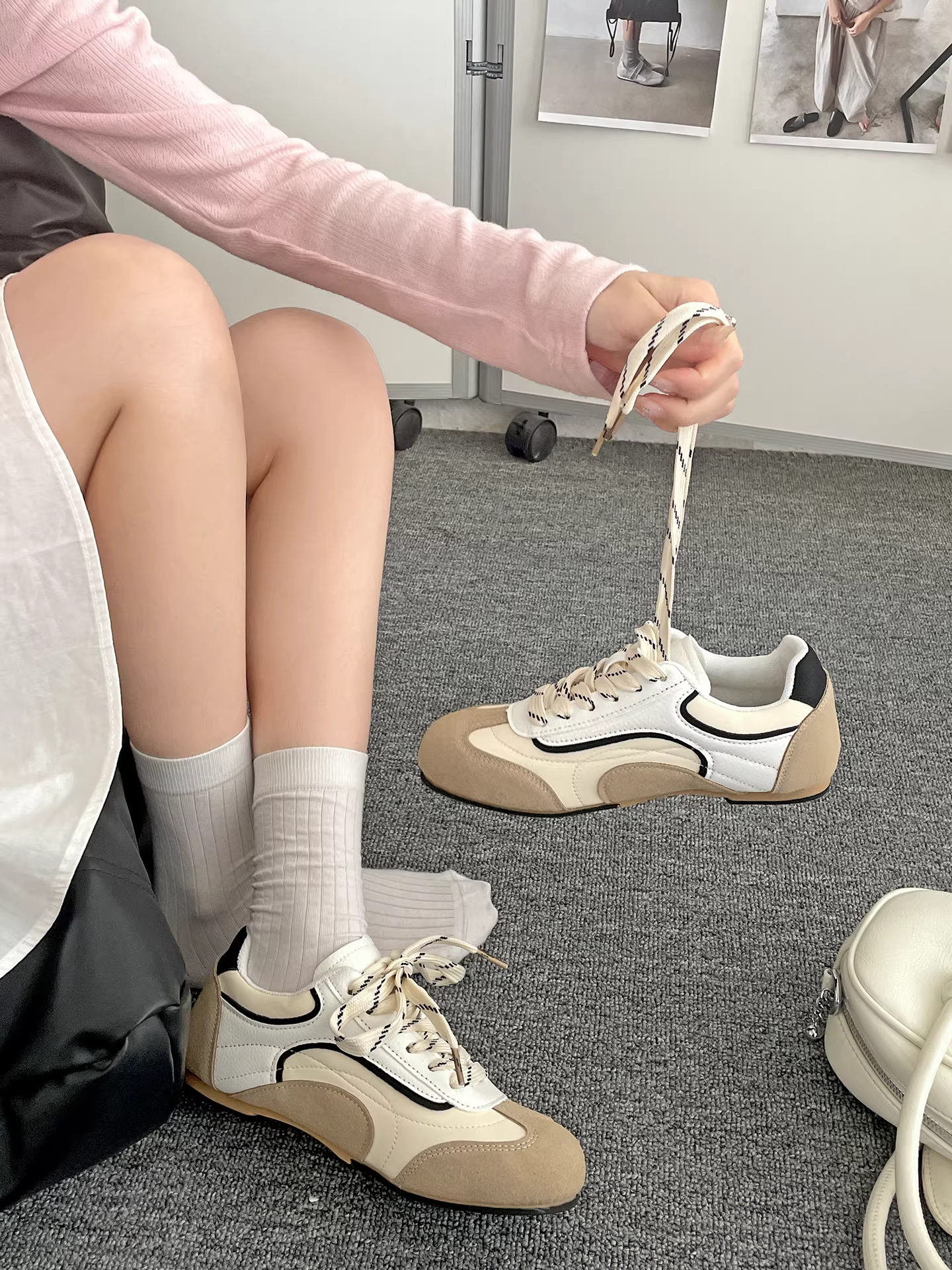 Giày thể thao nữ đế bằng, kiểu retro, tăng chiều cao, mùa thu 2025, đa năng, đế mềm, phong cách thường ngày