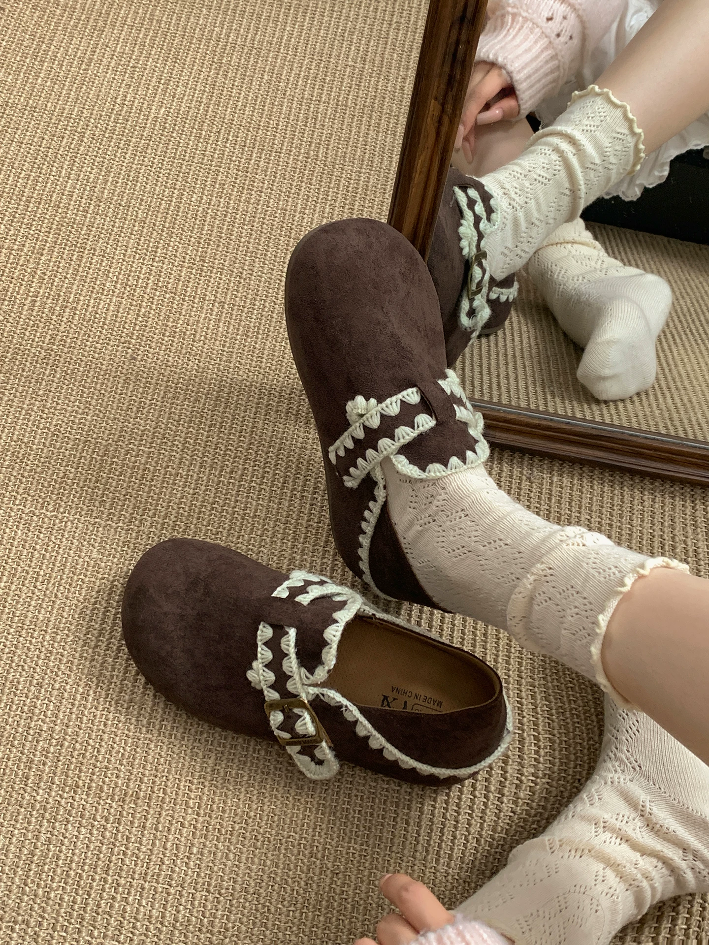 Giày Birkenstock đế bằng nâng chiều cao, kiểu dáng cổ điển hai chiều, màu nâu, dành cho nữ, mẫu mới thu 2025, đa năng, dễ phối với chân váy