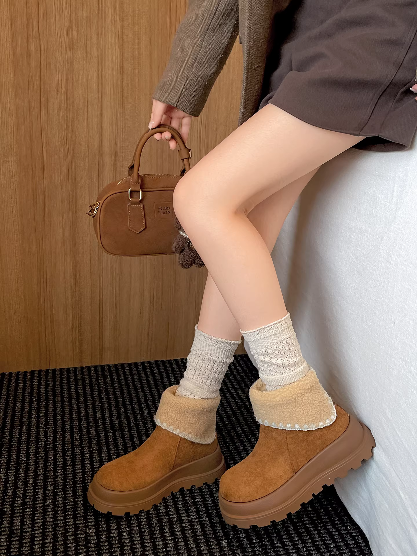 Giày bốt mùa đông ngoài trời nữ 2025 đế dày, lót lông mềm, chống trơn trượt, tăng chiều cao, giữ ấm, kiểu Birkenstock.