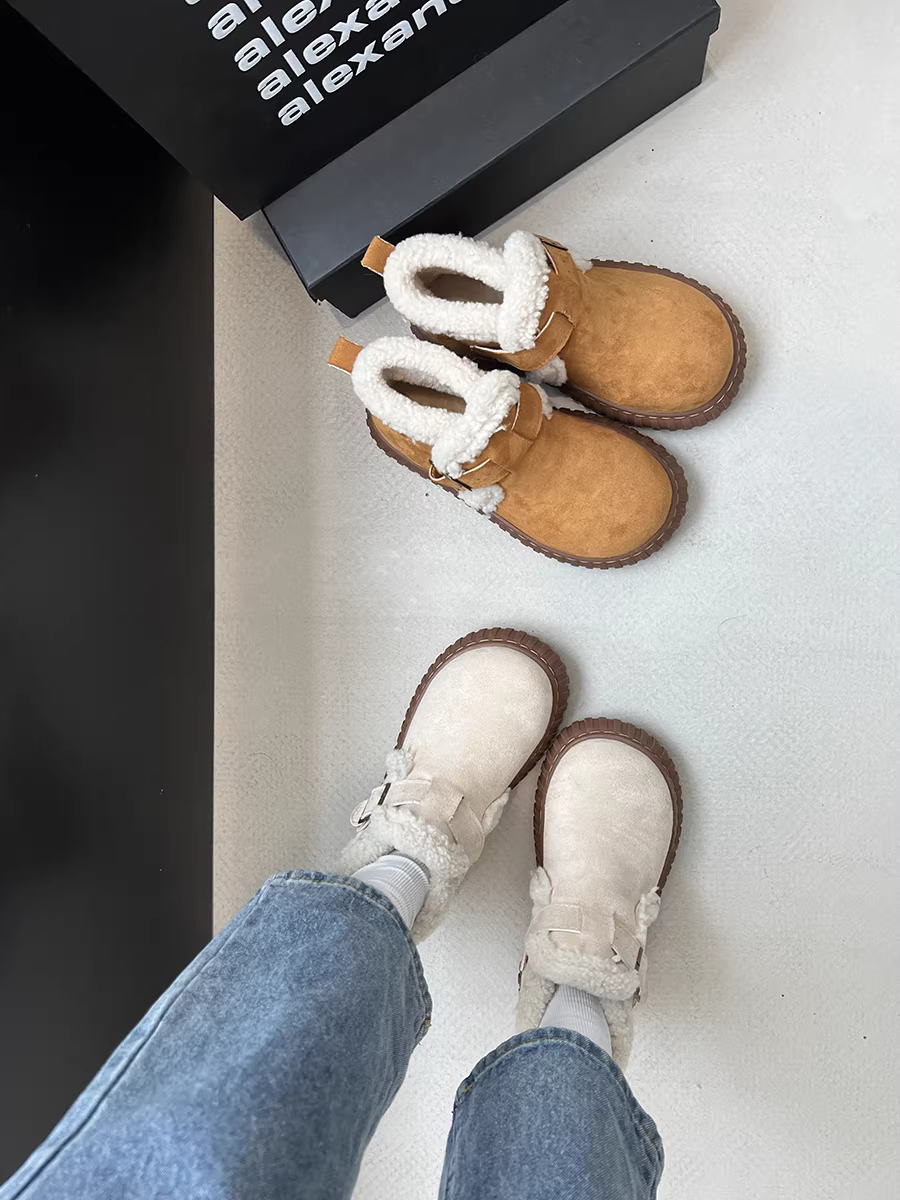 Giày bốt nữ mùa đông 2025 đế dày, chống trơn trượt, lót ấm dành cho vùng miền phía Nam.