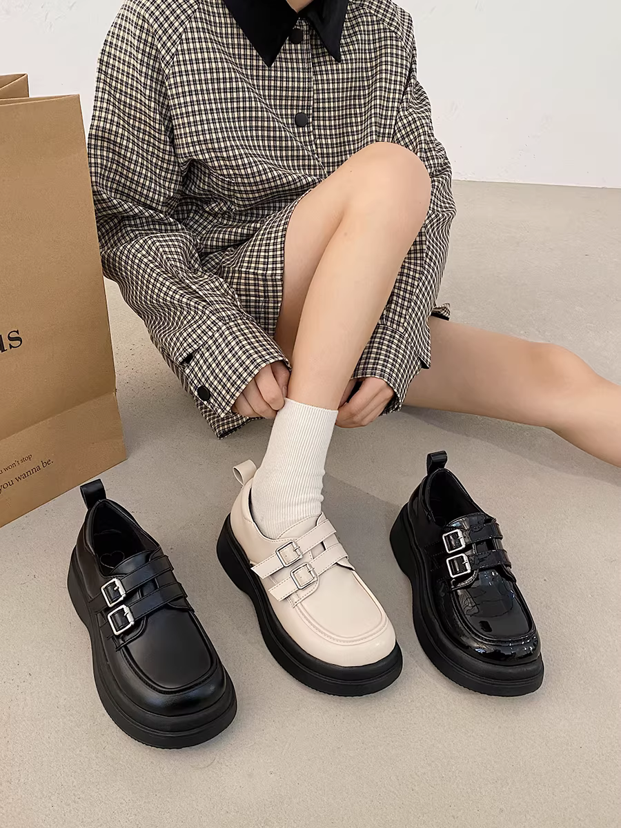 Giày da nữ kiểu Anh, mũi tròn, màu trắng, đa năng, đế dày, kiểu Mary Jane, mẫu mới thu 2025.
