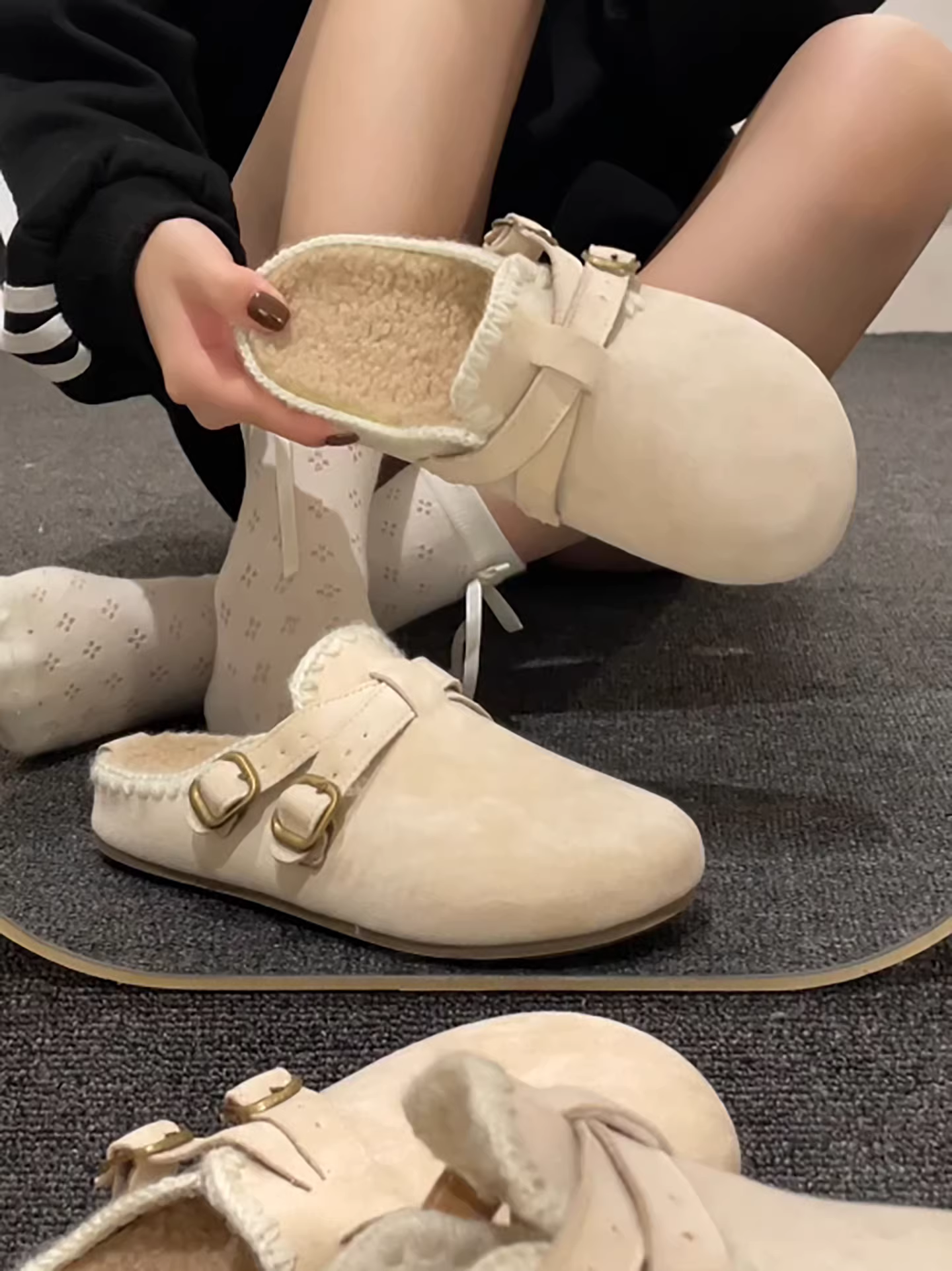 Giày Birkenstock đế dày chống trượt kiểu cổ điển lót lông cừu dành cho nữ 2025 mới mùa thu đông ngoài trời dép bông đế mềm tăng chiều cao có mũi kín