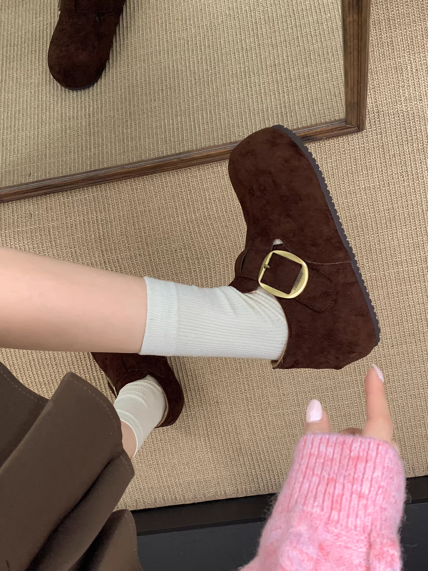 Giày bông giữ ấm đế dày tăng chiều cao kiểu cổ điển Nam Trung Quốc dành cho nữ 2025 Mẫu mới Thu Đông lót lông dày kiểu Birkenstock