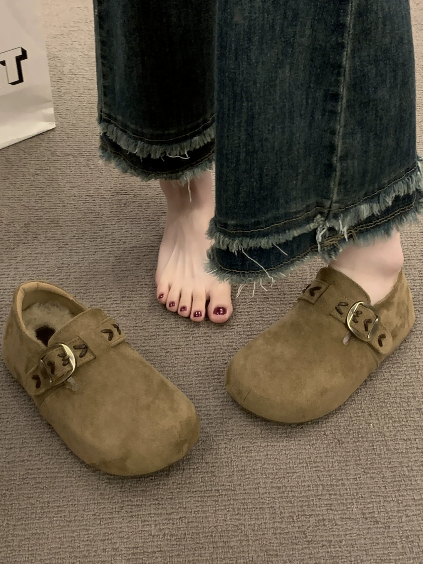 Giày Birkenstock đế dày kiểu cổ điển Maillard có đế dày bên trong, lót nhung, tất cả đều được bao phủ dành cho nữ 2025 giày cotton ấm áp và dày dặn mới cho mùa thu đông