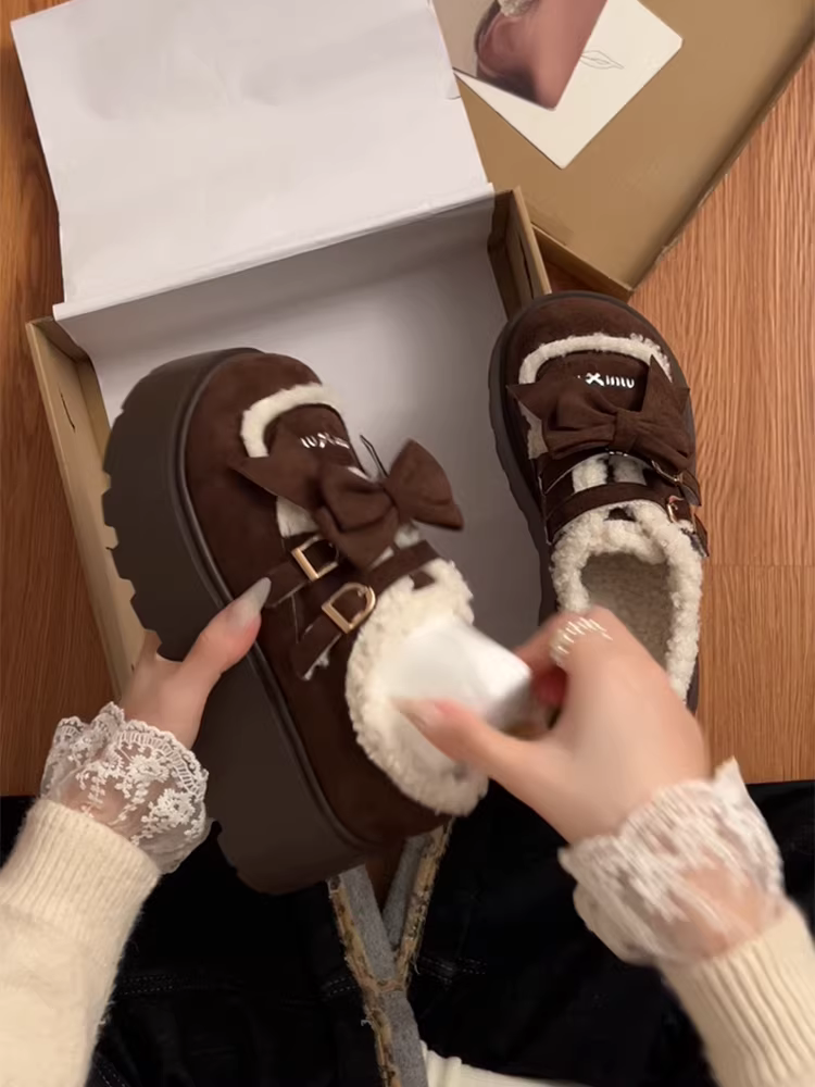 Giày Birkenstock đế dày cổ điển tăng chiều cao dành cho nữ, giày bông giữ ấm lót lông cừu dày dặn mùa đông mới 2025.