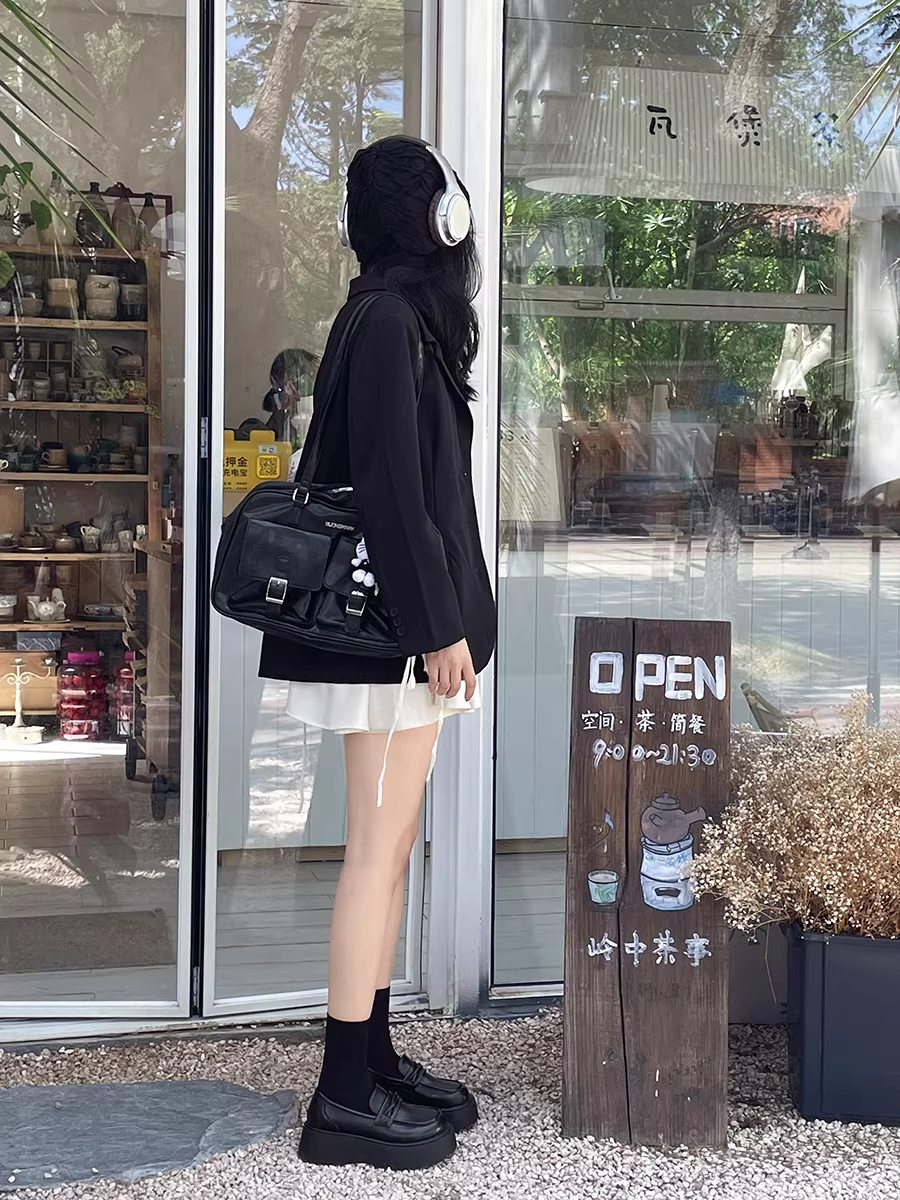 Giày da nữ đế dày kiểu Anh cổ điển, phong cách mùa thu mới 2025, tăng chiều cao, phối được với chân váy và giày lười