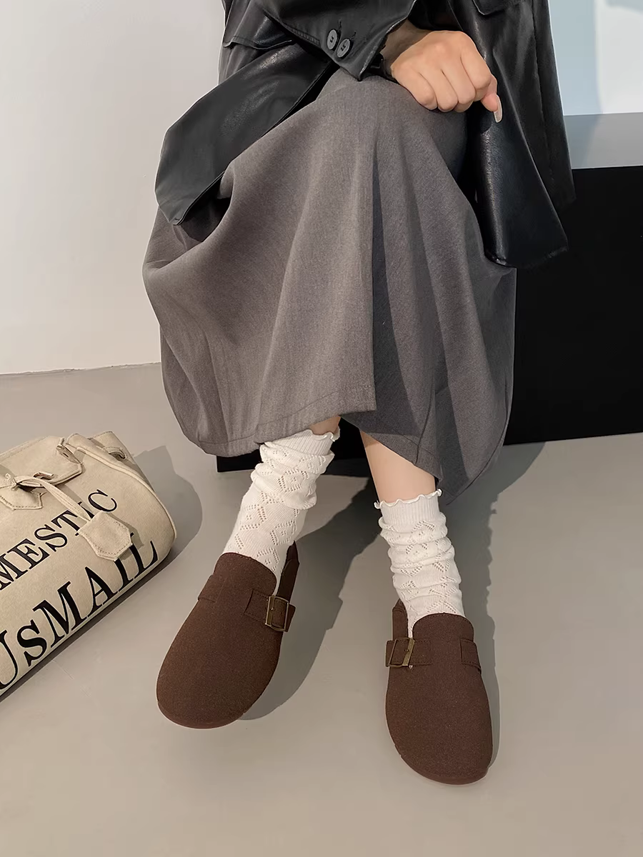 Giày Birkenstock retro nữ 2025 kiểu mới mùa thu, mũi tròn, kiểu Pháp, dễ mang, đi cùng chân váy và giày bệt.