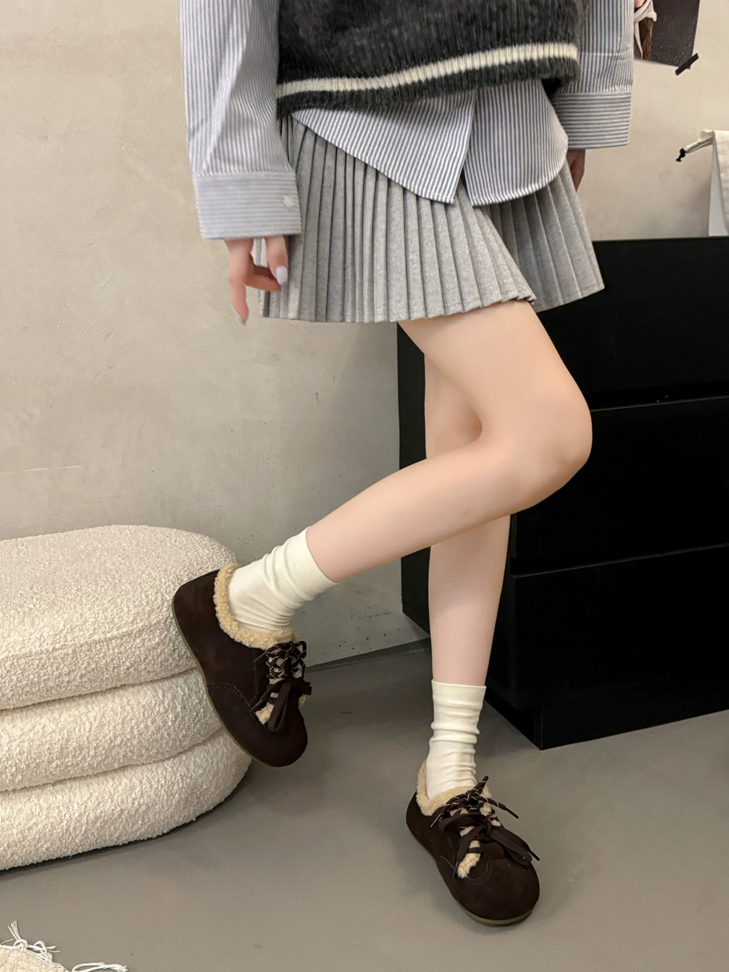 Giày Birkenstock đế bằng lót nhung cổ điển dành cho nữ, mẫu mới mùa đông 2025, chống trơn trượt, đế mềm, giữ ấm bằng vải cotton