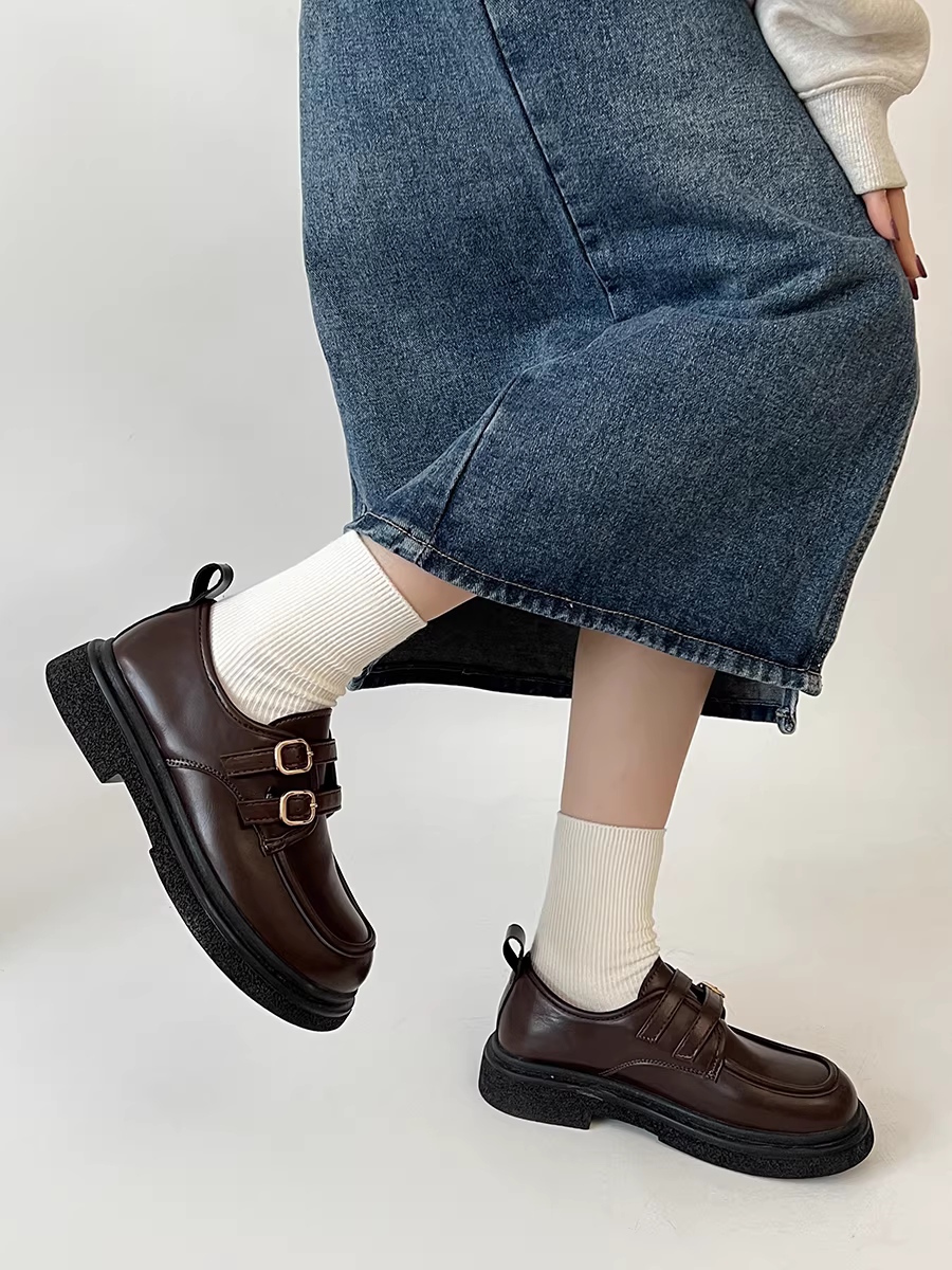 Phía Nam ở miền Nam: Giày da nữ kiểu Nhật, giày đơn màu nâu đế dày mũi tròn kiểu Mary Jane cổ điển mới mùa thu 2025.