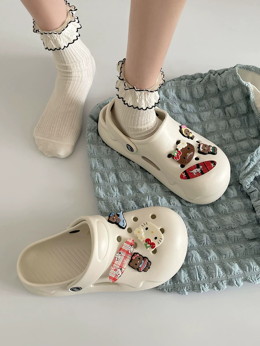 Dép clog đế dày siêu hot của người nổi tiếng mạng xã hội, mẫu mới hè 2025, đi ngoài trời, dễ thương và thoải mái, kiểu kín mũi.