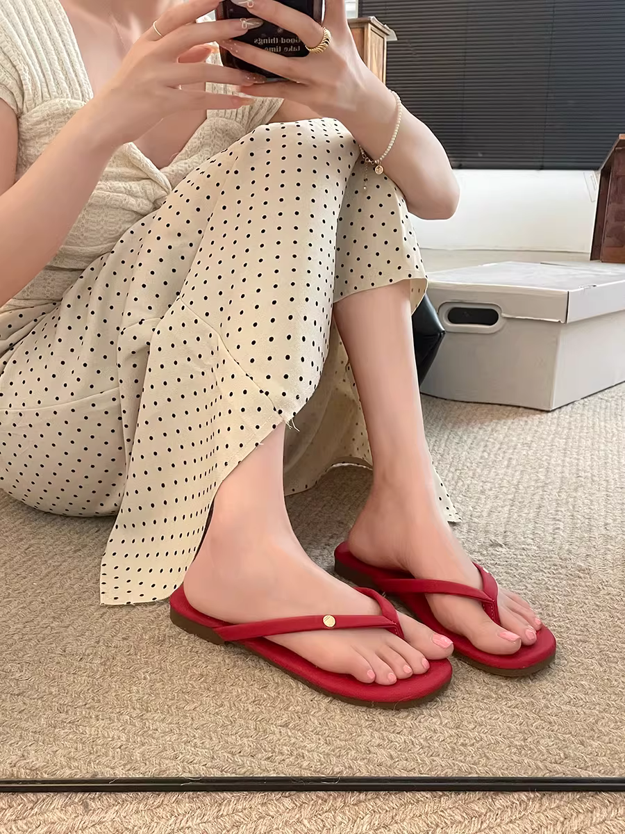 Dép xỏ ngón nữ thời thượng, kiểu mới hè 2025, sandal cao cấp chống trơn trượt