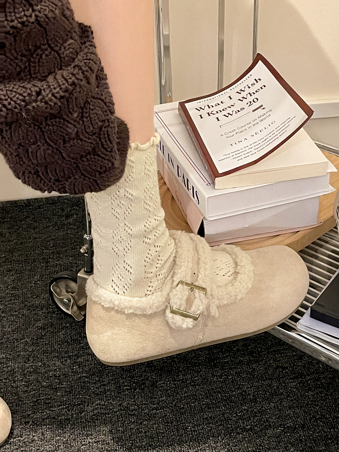 Giày Birkenstock nữ kiểu Pháp cổ điển, chất liệu nhung, đế dày, mùa đông 2025, giữ ấm, chống trơn, kiểu Mary Jane, lót lông