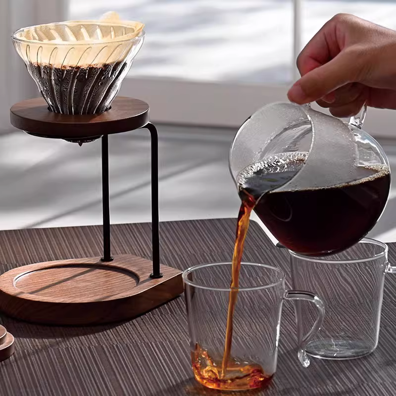 Bộ pha cà phê HARIO bằng gỗ óc chó, bộ lọc V60, chất liệu tự nhiên, kèm giá đỡ, máy xay cà phê và dụng cụ.