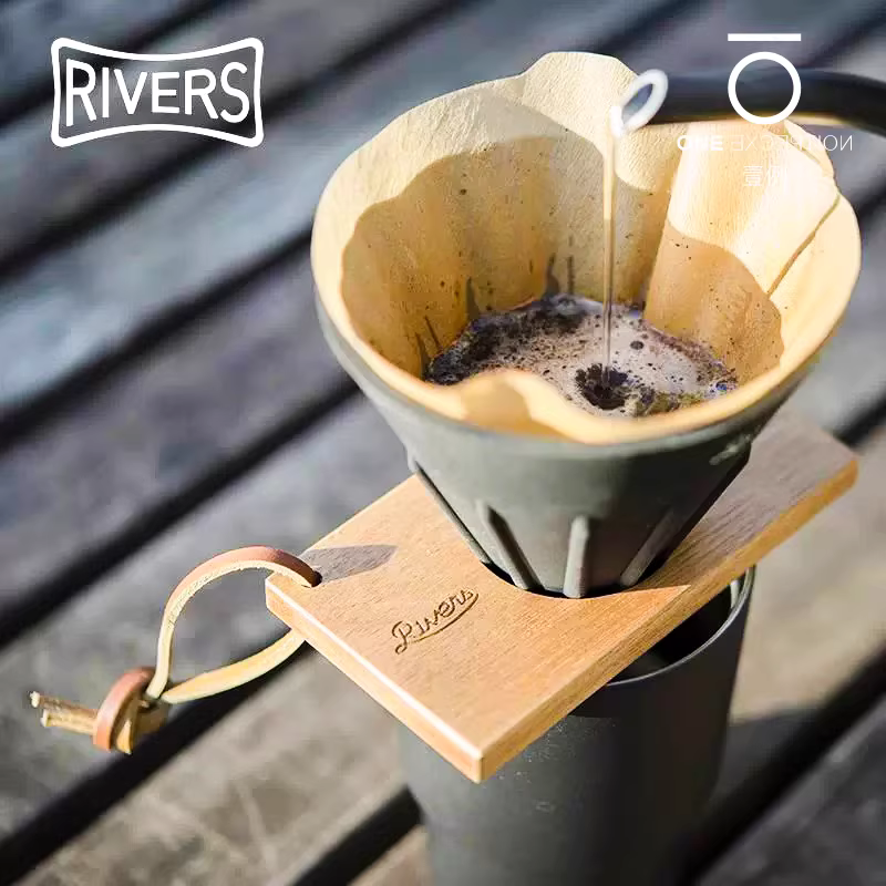 Cốc lọc cà phê kiểu Nhật RIVERS của Wang Yibo, chất liệu silicon mềm, có thể gấp gọn, dùng ngoài trời, kiểu V60