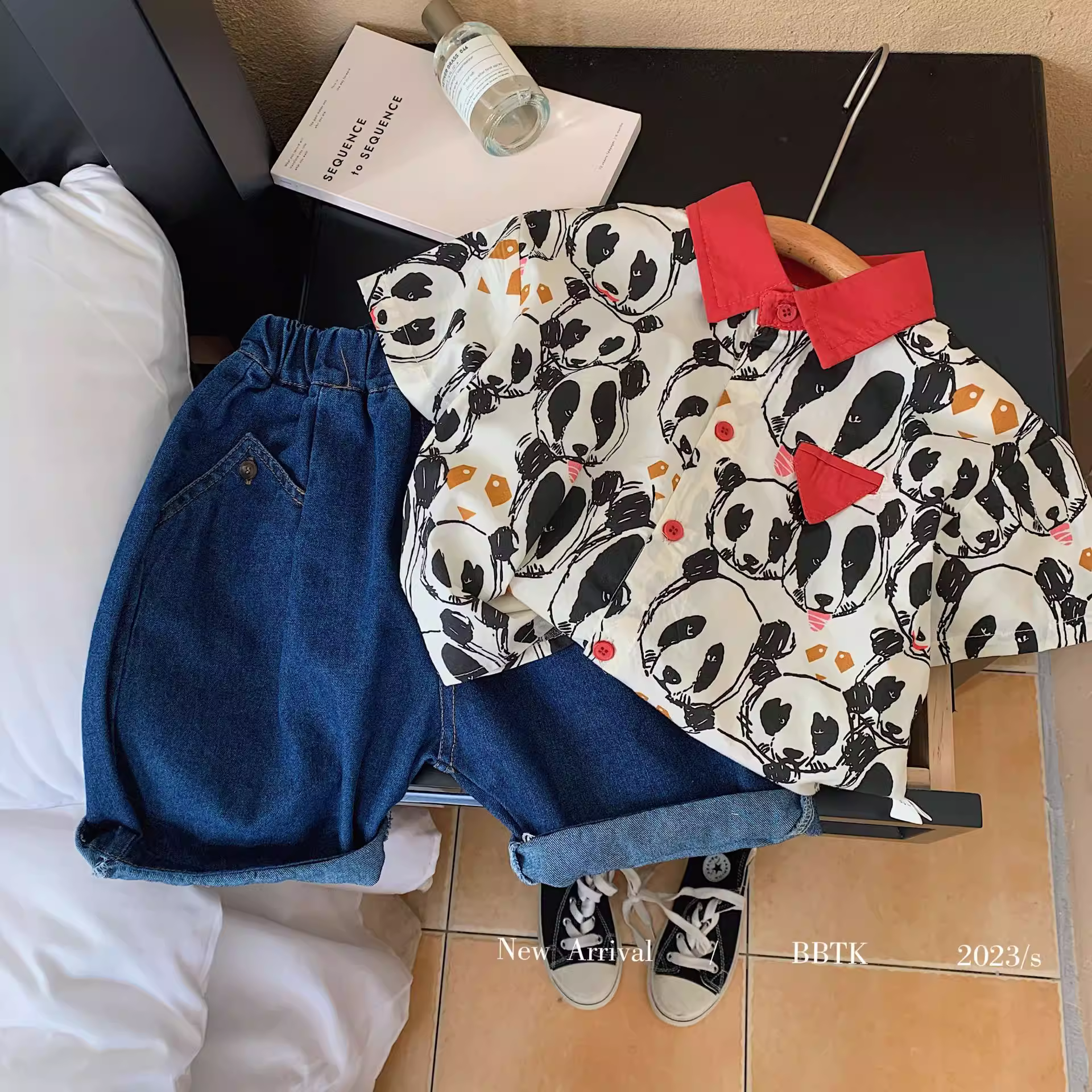 Áo thun cotton trẻ em hè 2025 kiểu Hàn Quốc in hình gấu trúc toàn thân, tay ngắn, thời trang, năng động