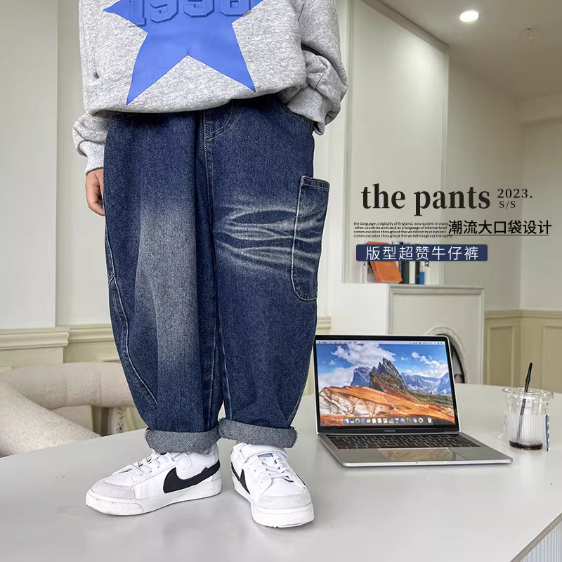 Quần jeans bé trai xuân hè 2025 kiểu mới, quần dài trẻ em dáng rộng thời trang, quần trẻ em xuân đông đa năng phong cách