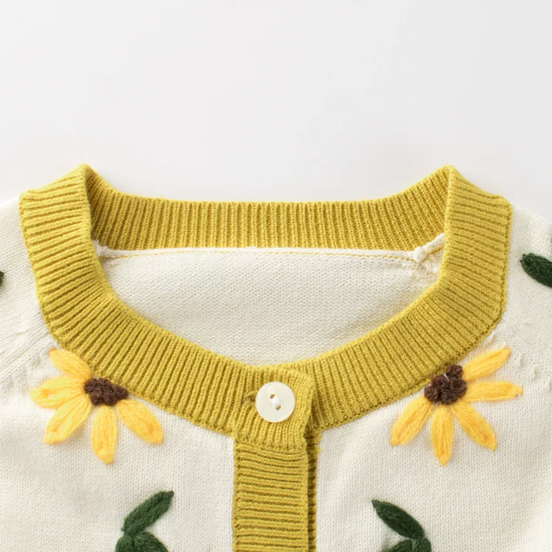 Áo len cardigan trẻ em xuân thu 2025 phong cách Hàn Quốc chất liệu cotton dệt kim, kiểu dáng thường ngày đa năng, áo khoác dệt kim hoa nhí cho bé gái