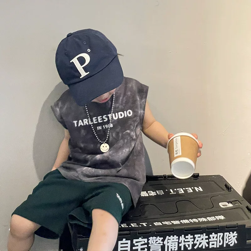 Áo gile nhuộm chàm cho bé trai hè 2025 kiểu mới thời trang trẻ em phong cách Hàn Quốc áo thun cotton nguyên chất không tay in chữ