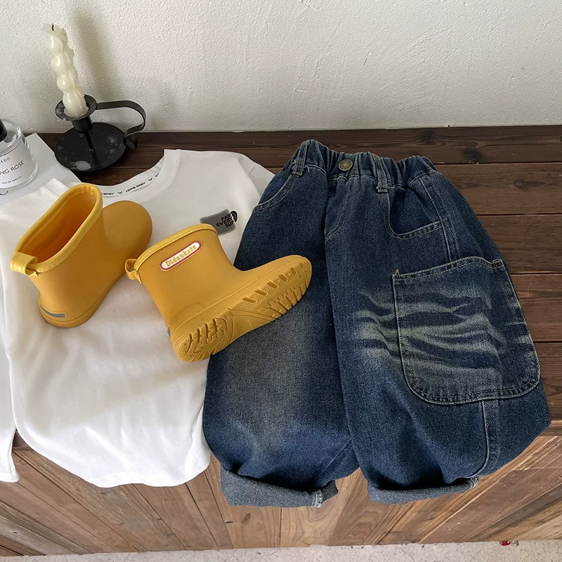 Quần jeans bé trai xuân hè 2025 kiểu mới, quần dài trẻ em dáng rộng thời trang, quần trẻ em xuân đông đa năng phong cách