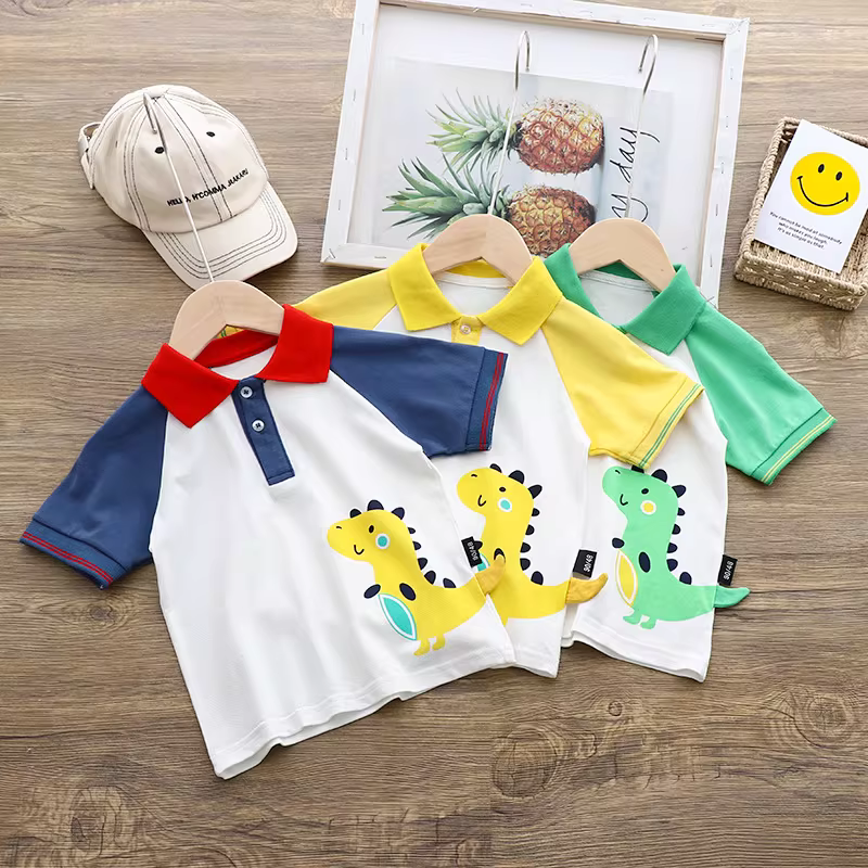 Áo polo ngắn tay cho bé trai, kiểu mới hè 2025, size nhỏ và trung bình, áo thun cotton 100% in hình hoạt hình, áo nửa tay