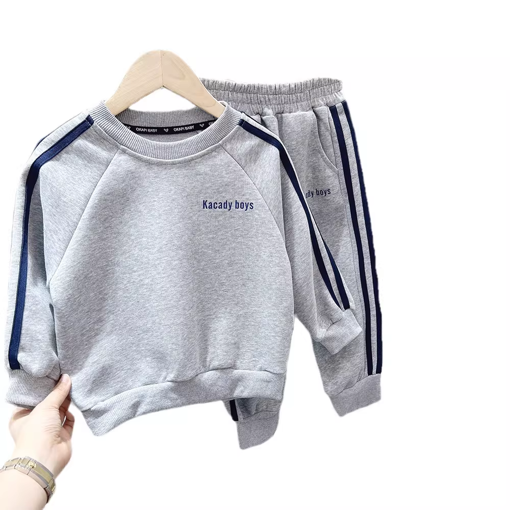 Bộ trang phục thu đông bé trai 2025 kiểu mới, bộ áo sweatshirt hai mảnh thời trang cho trẻ lớn, áo thời trang bé trai